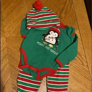 4/20$ or 9$ 3-6mths Christmas outfit for pics